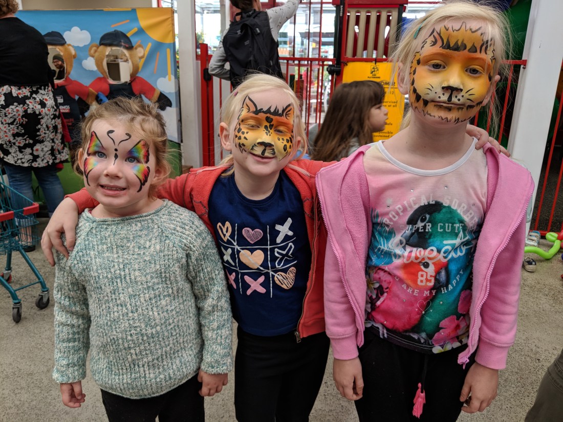 Maker:0x4c,Date:2017-10-13,Ver:4,Lens:Kan03,Act:Lar01,E-Y